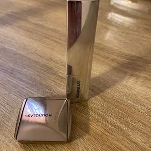 Euc Hourglass bronzer and highlighter